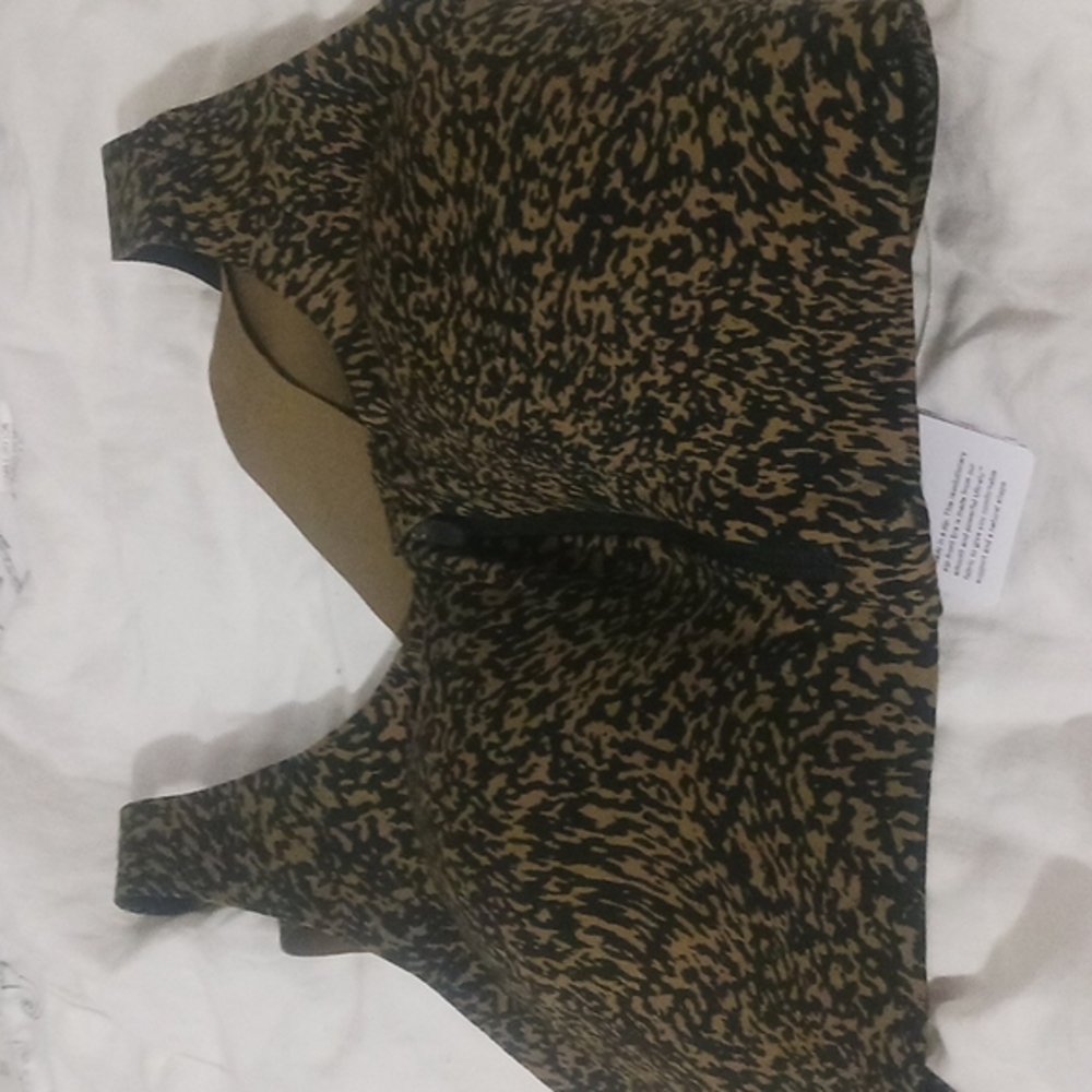 Lululemon sport bra